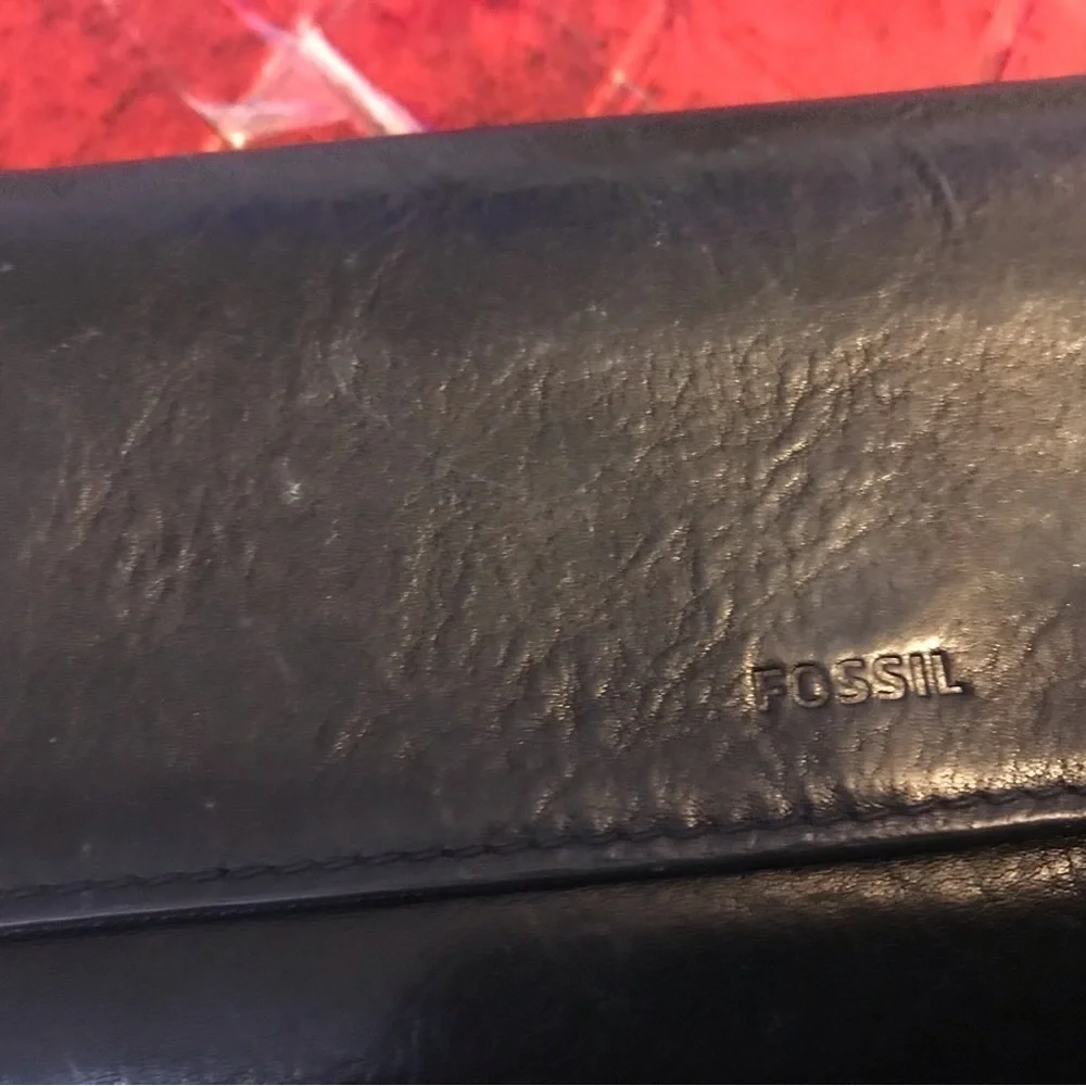 Fossil black leather